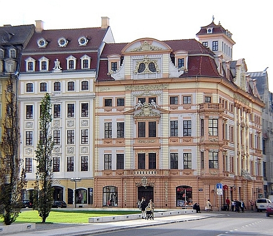 Romanushaus: Ostfassade zur Katharinenstraße aus Richtung Bildermuseum